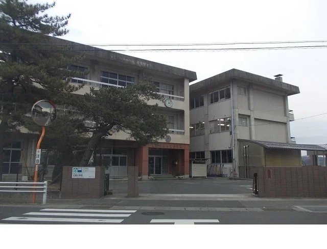 福島市立大森小学校まで750m