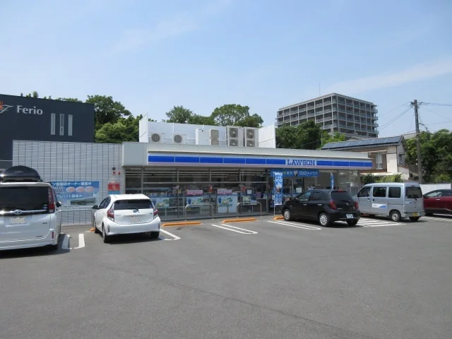 ローソンまで500m