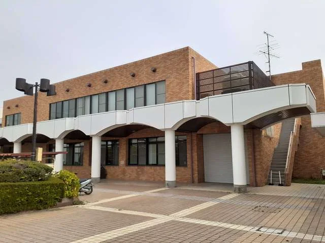 浜松市立北図書館まで1100m