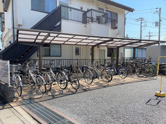 屋根付き駐輪場