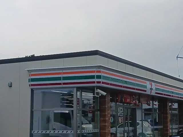 セブンイレブン帯広稲田通店まで450m