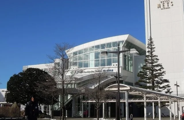 八戸駅まで1200m