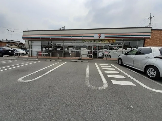 セブンイレブン太田市古戸町店まで550m