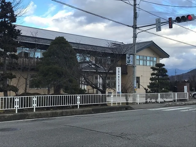 中塩田小学校まで1600m