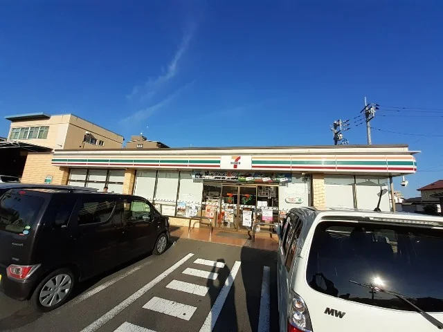 セブンイレブン前橋古市町店まで500m