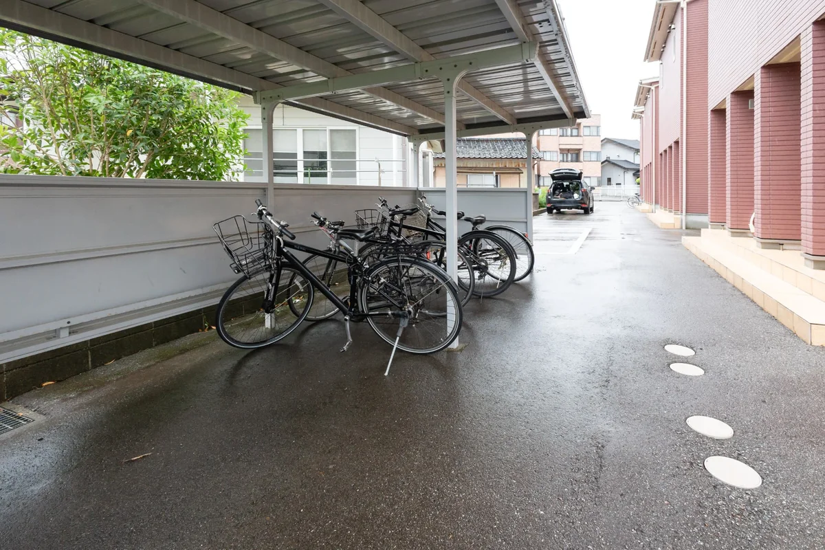屋根付き駐輪場