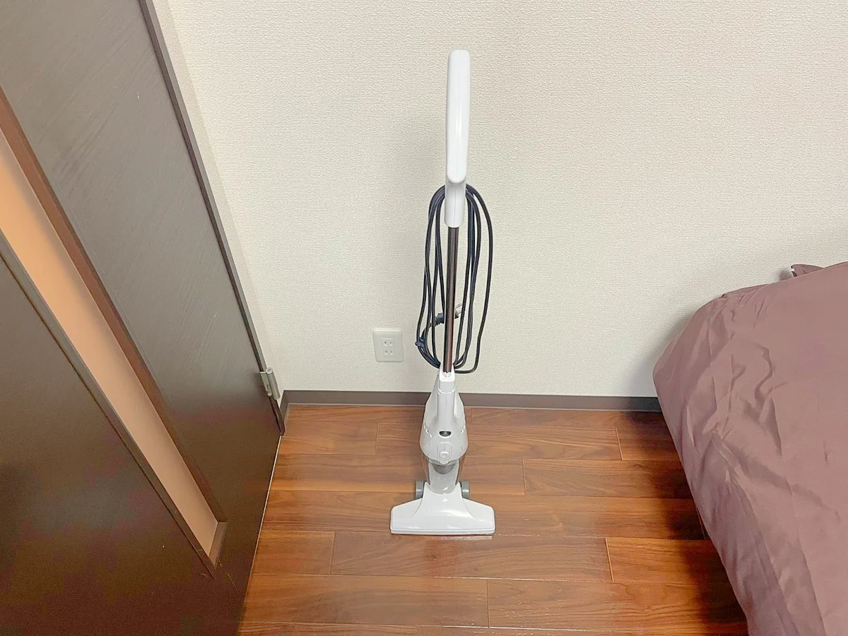 スティッククリーナーをご用意しています！長期滞在でも綺麗なお部屋でお過ごしいただけます☆