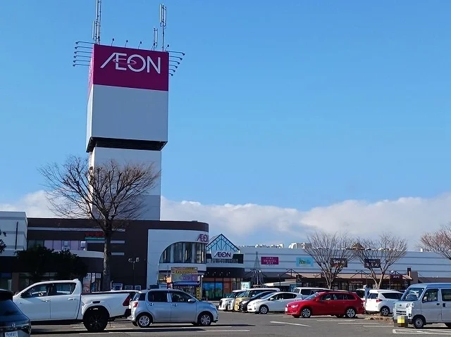 イオン　栃木店まで300m
