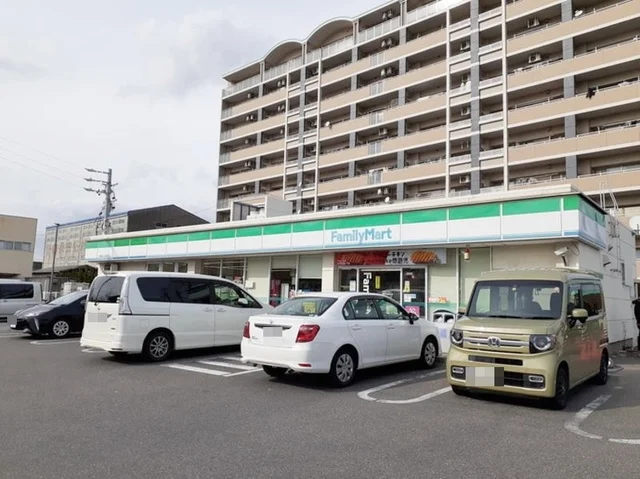 ファミリーマート 岡崎石工団地まで750m