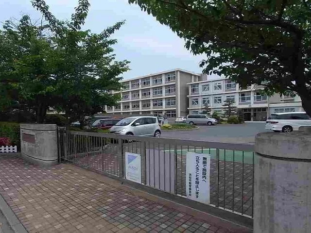 浜松市立葵が丘小学校まで200m