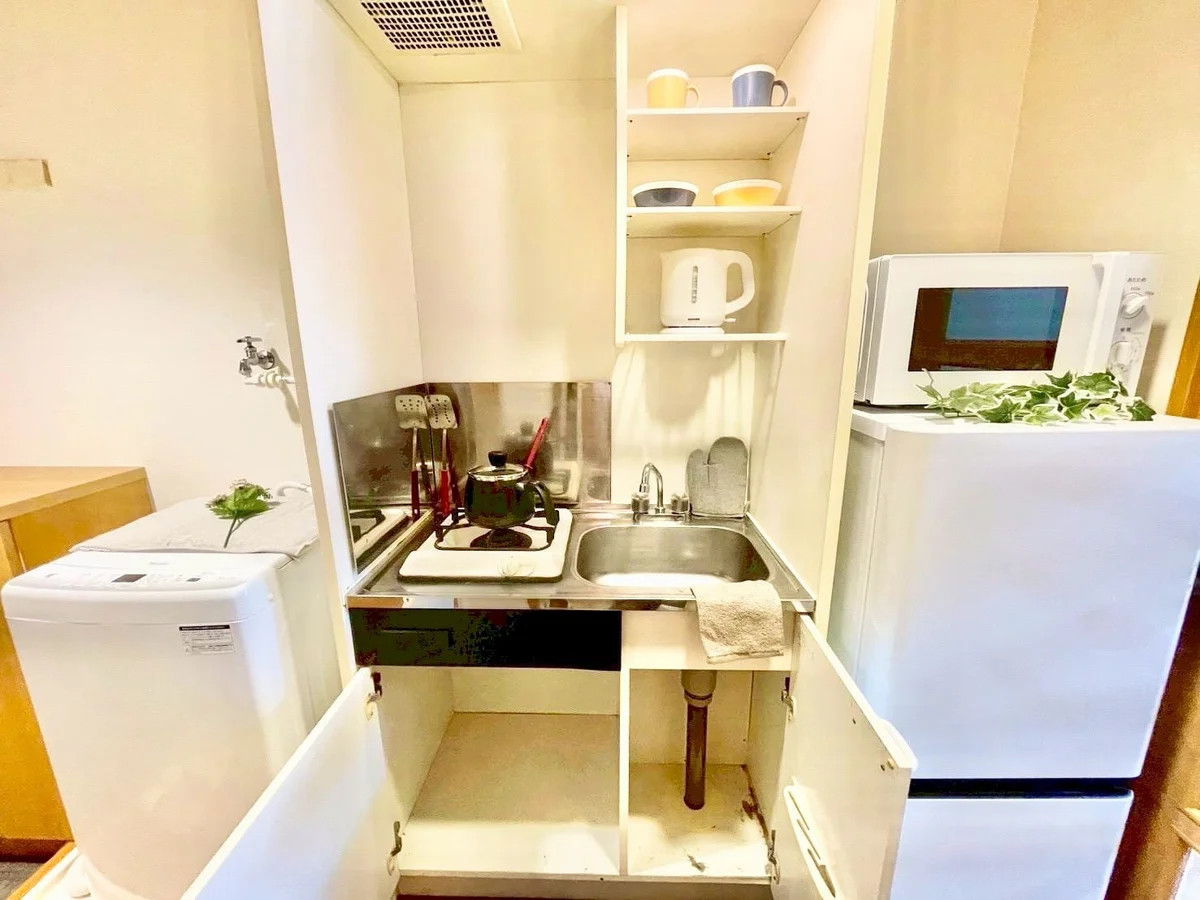 ※撮影用の観察植物・食器調理器具・雑貨類等はございません。※写真は現況優先