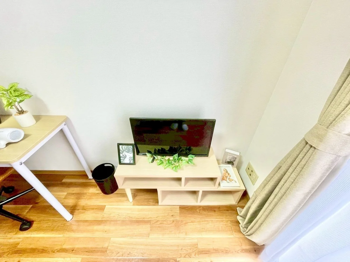 ※撮影用の観察植物・食器調理器具・雑貨類等はございません。※写真は現況優先