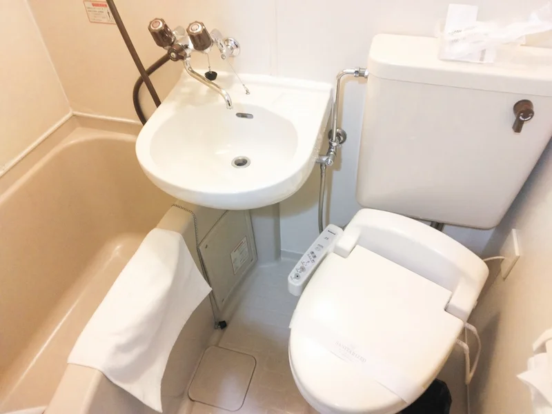 ユニットバス・温水便座付トイレ