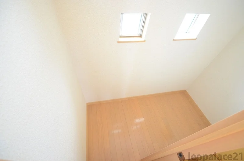 備品や設備仕様は号室等により異なります現地をご確認下さい。