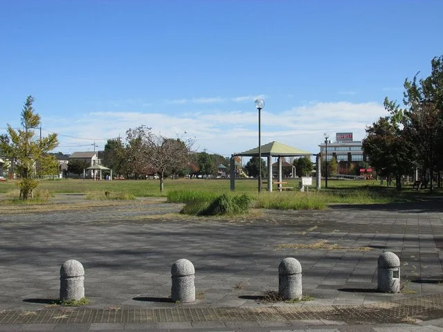 インタ－パ－ク中央公園まで300m