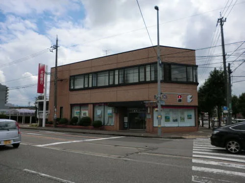 北陸銀行まで450m