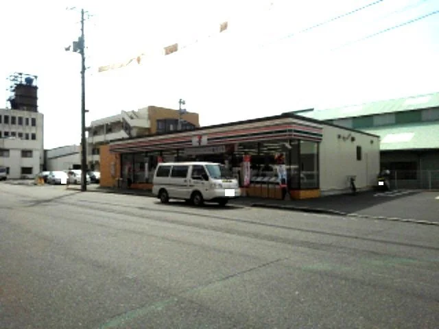 セブンイレブン周南築港町店まで170m