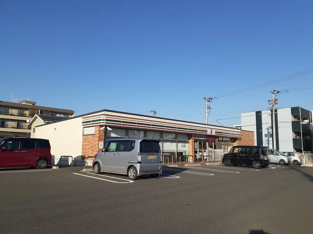 セブンイレブンまで350m