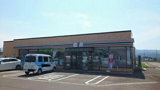 セブンイレブン上越大和店まで440m