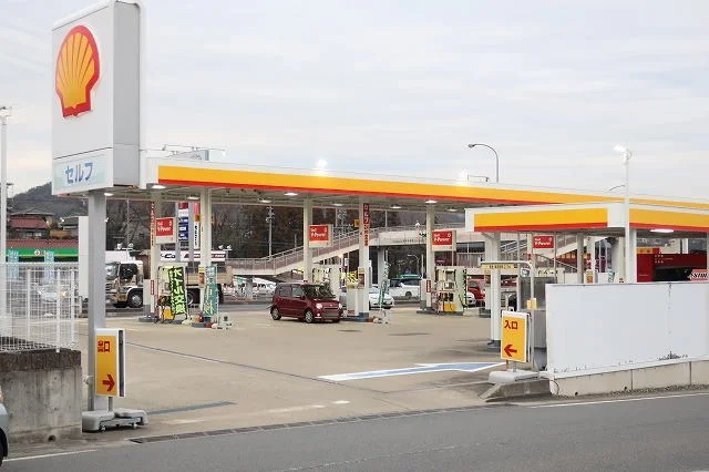 ガソリンスタンドまで650m