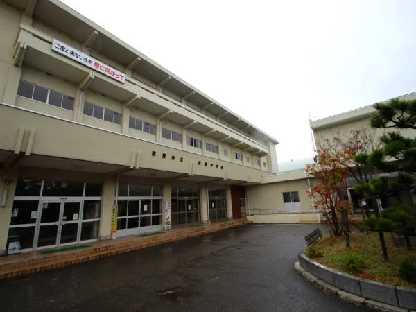敦賀市立松陵中学校まで1400m