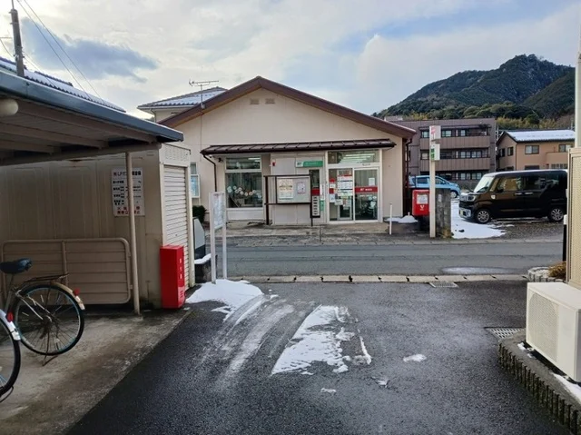 引土郵便局まで800m