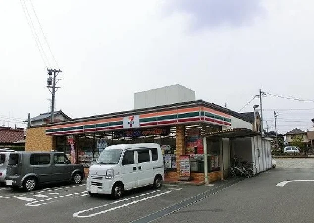 セブンイレブンまで200m