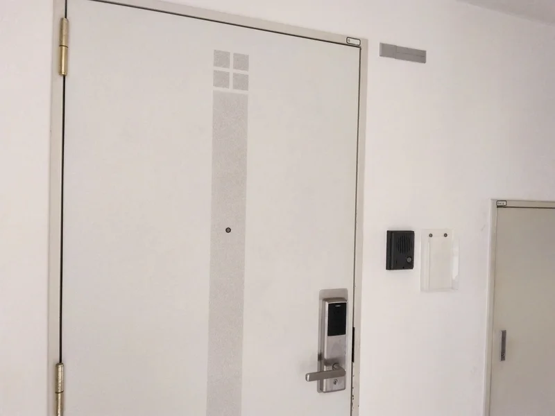 オートロックドア