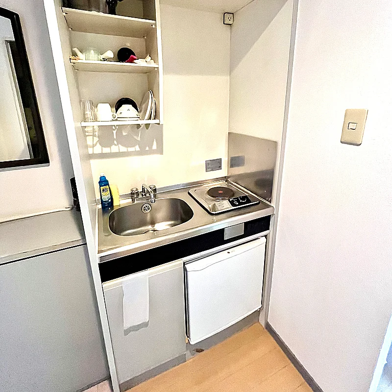 簡単な調理可能なミニキッチン・ミニ冷蔵庫