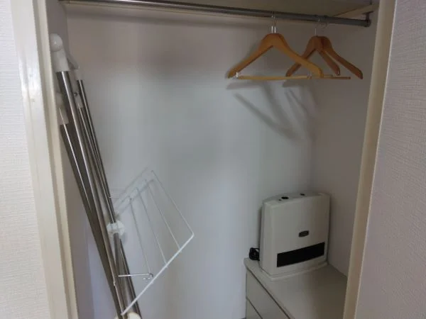 ベランダがない為、室内干し用品ございます