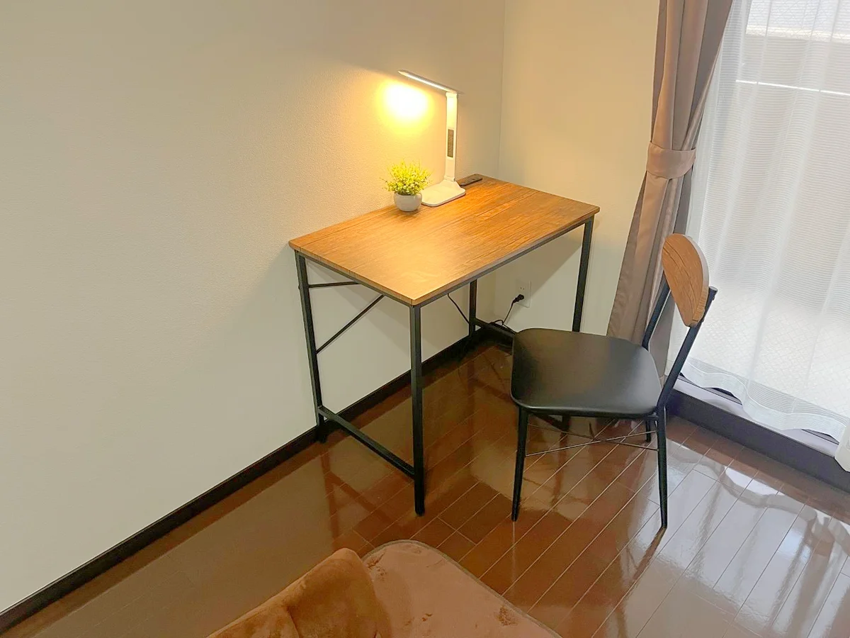 デスク&チェアをご用意しています☆ぜひご利用ください♪