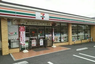 セブンイレブン草加氷川北店まで190m