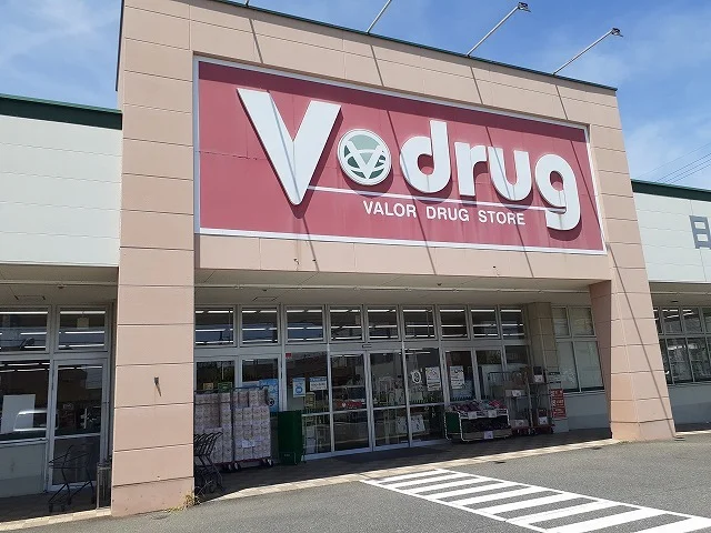Vドラッグ青山店まで202m