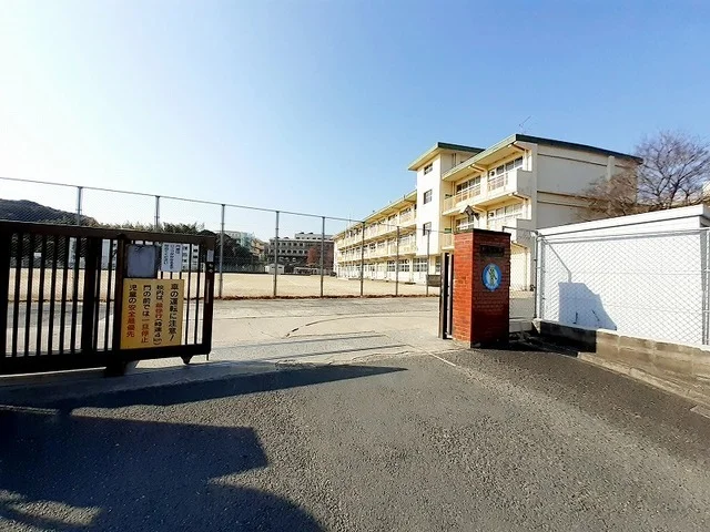 竹末小学校まで210m