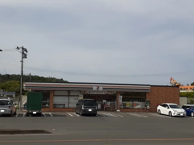 セブンイレブン原町牛来店まで87m