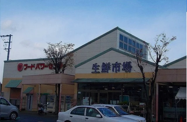 マルナカ川東店さんまで1000m