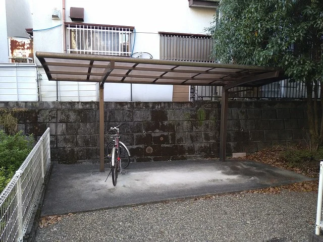 駐輪場　原付＆自転車のみ駐輪可能