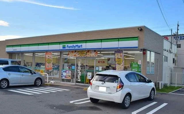 ファミリーマート緑西大高店まで170m