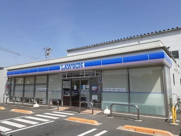 ローソン岡山高柳西町店まで210m