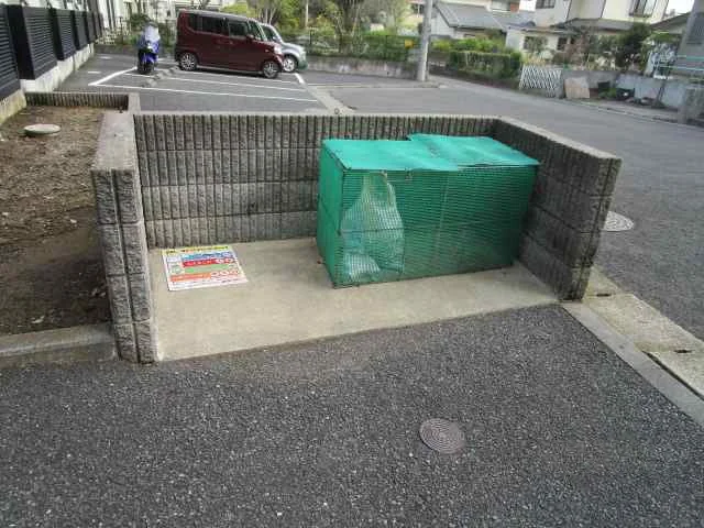 ゴミ捨て場