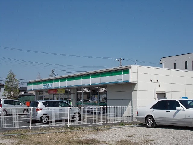 ファミリーマート大松屋五井西店まで450m