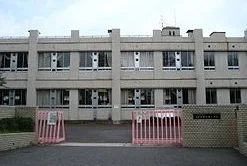 五日市観音西小学校まで1100m