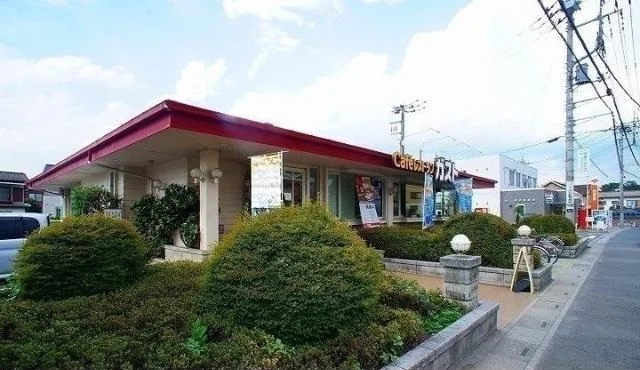 ガスト 日高店まで700m