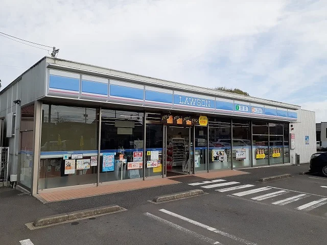 ローソン小林中央通店まで450m