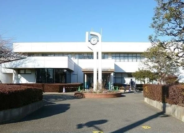 東久留米市立中央図書館まで1100m