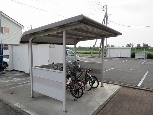 屋根付き駐輪場