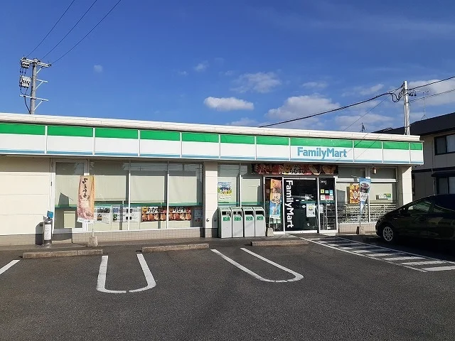 ファミリーマート芸文ホール前店まで574m