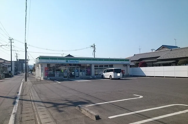 ファミリーマート岩沼中央４丁目まで290m