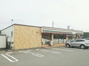 セブンイレブンまで1220m