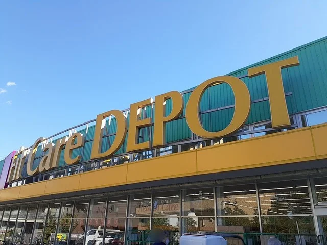 フィットケアデポ　登戸店まで650m